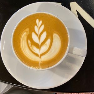 Meet your Posher, Chloe